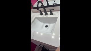 Lydia Grace - El Tour de Trippy House - HD 720P