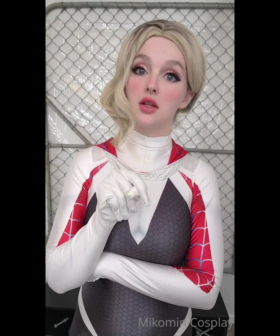 VideosMikomin - Spider Gwen Clip (1)