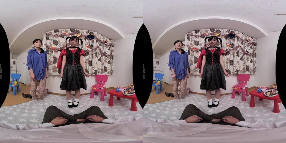 DSVR-555 【VR】 This ○ Vampire VR The Girl Who Lived Next To Halloween Cosplay Was A Real Vampire Who Lived For 1000 Years! ? Blood And Semen Are Squeezed In The Cage! Have