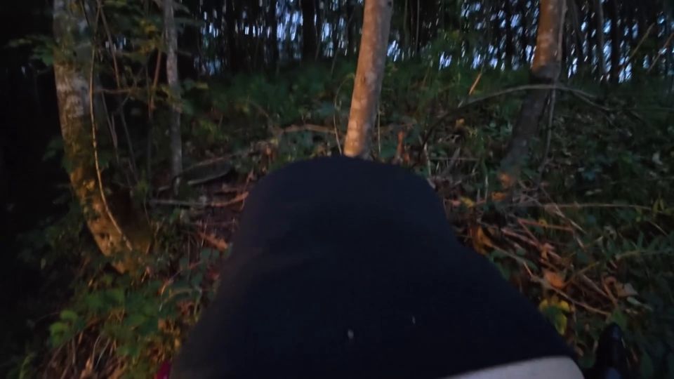 Jolie Berrie - Wanderlust se convierte en dolor y latido de madera - FullHD 1080P