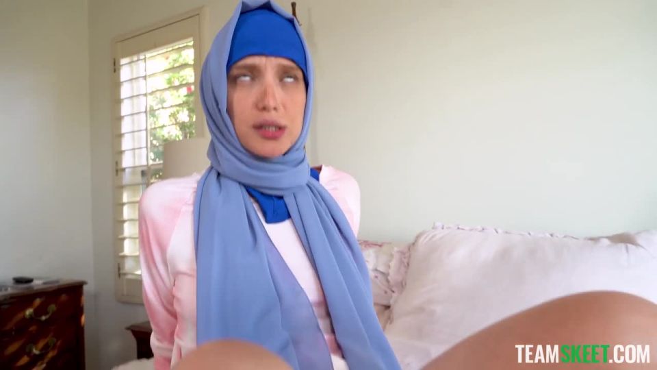 Izzy Lush - At Home With My Best Friend HD/720p 14-02-2024 - Download Porn - Blowjob