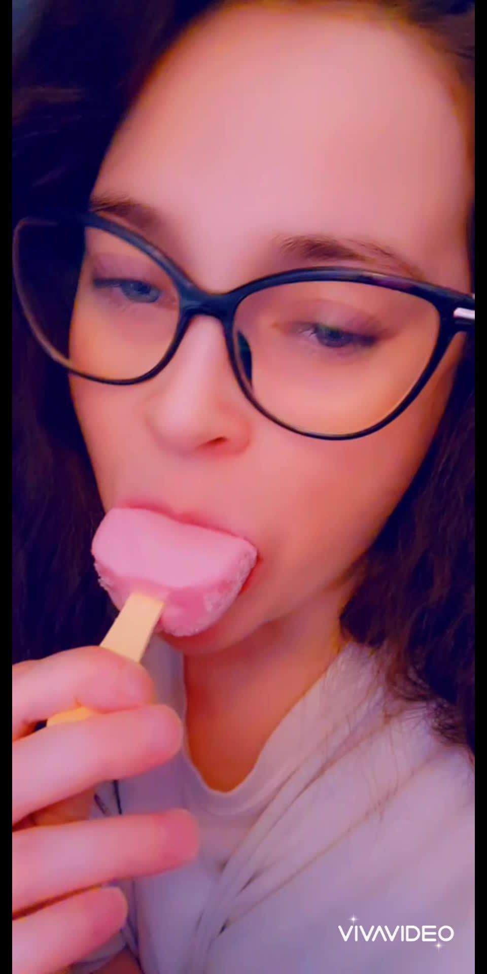 M@nyV1ds - CaityFoxx - Teasing with a Popsicle and Lingerie
