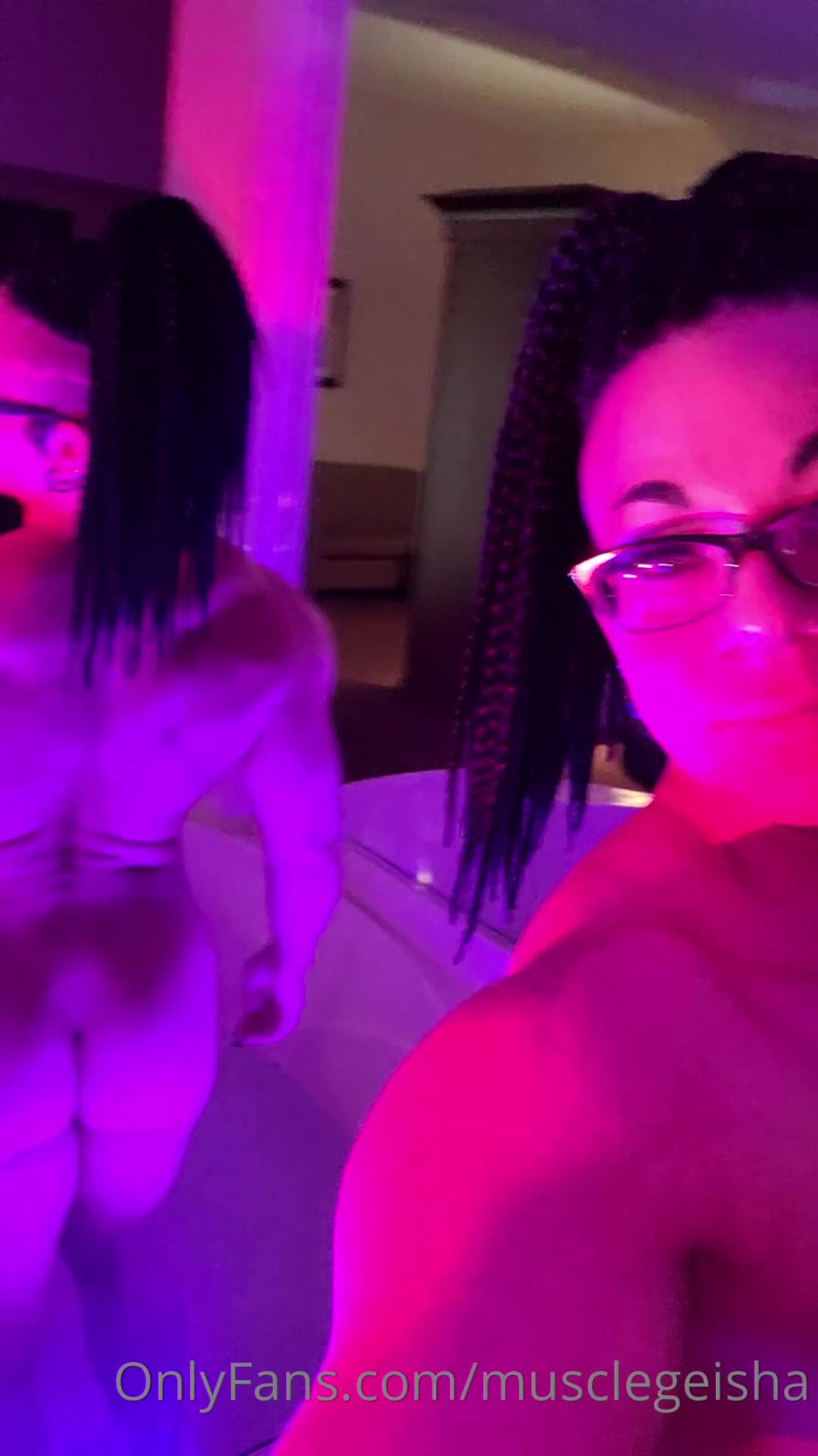 porn video 11 MuscleGeisha / Onlyfans Musclegeisha - big glutes sometimes you just gotta plaaaaay with them merry christmas eve 24-12-2021 - Bisexual | hardcore | hardcore porn british hardcore porn