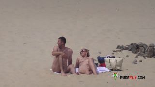Elena Shows Off Her Pussy On NON-Nude Plage!  2