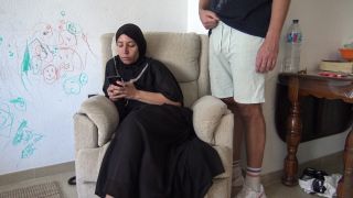 Muslim Stepmother With Horny Stepson ديوث مصري يصور مراته كلامها وسخ او