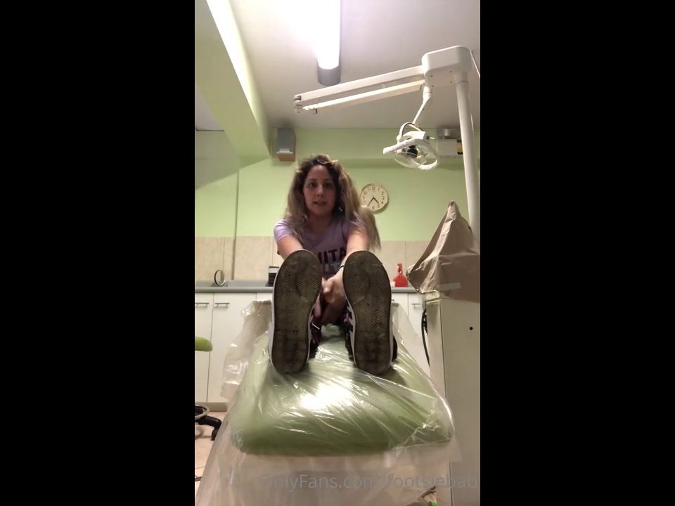 Gia’s feet aka footsiebab - 08-28-2022 OnlyFans Video - POV You are my Dentist video Gia’s feet fetish