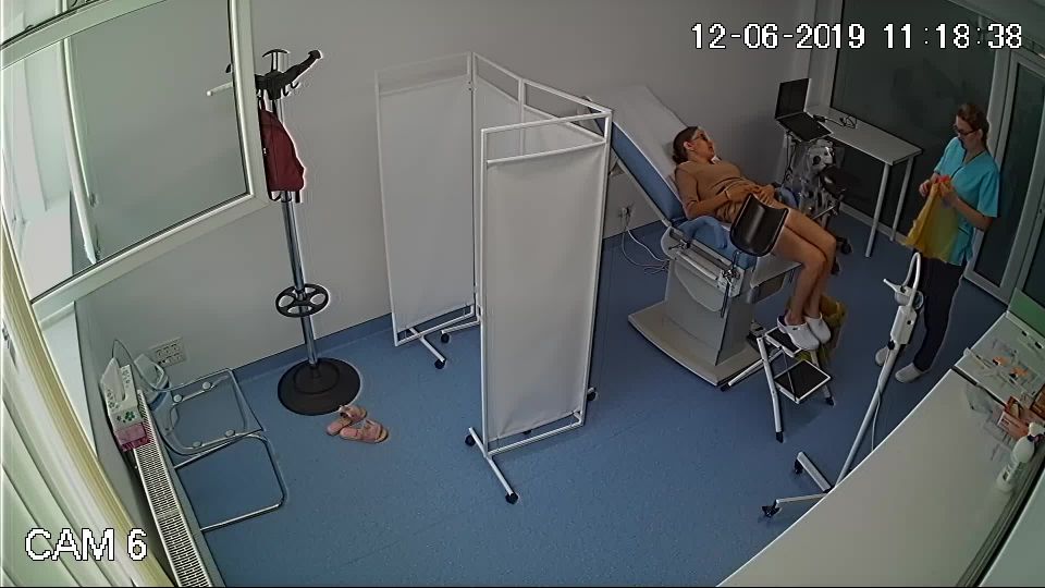  Real hidden camera in gynecological cabinet - pack 2 - archive2 - 17, voyeur on voyeur