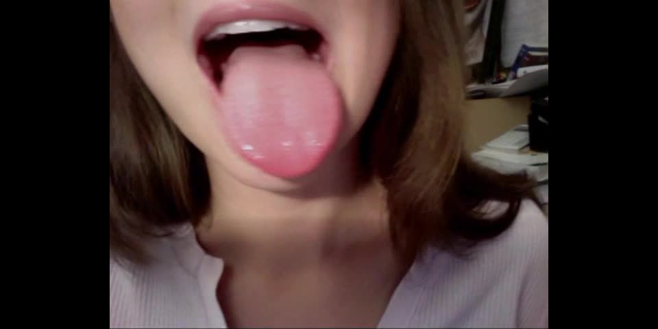Tonguefetish082