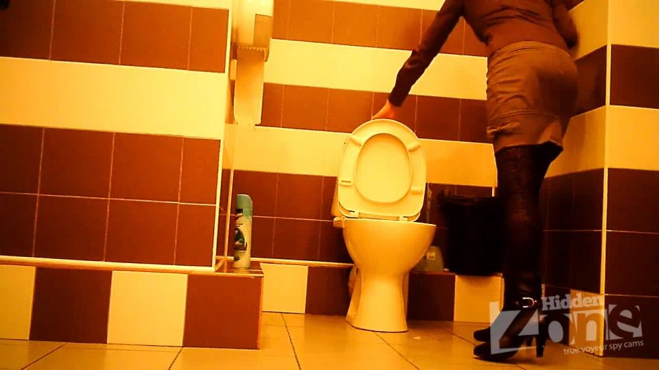  voyeur | Toilet Indoor – hz 22776 | toilet indoor