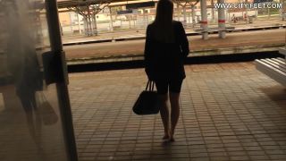 City Feet – A long barefoot stroll. Part 2 foot 