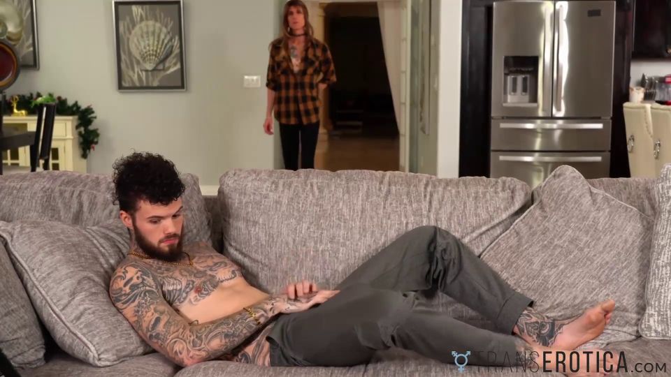 TRANSEROTICA Tattooed TS Ria Bentley Fucked After Rimjob