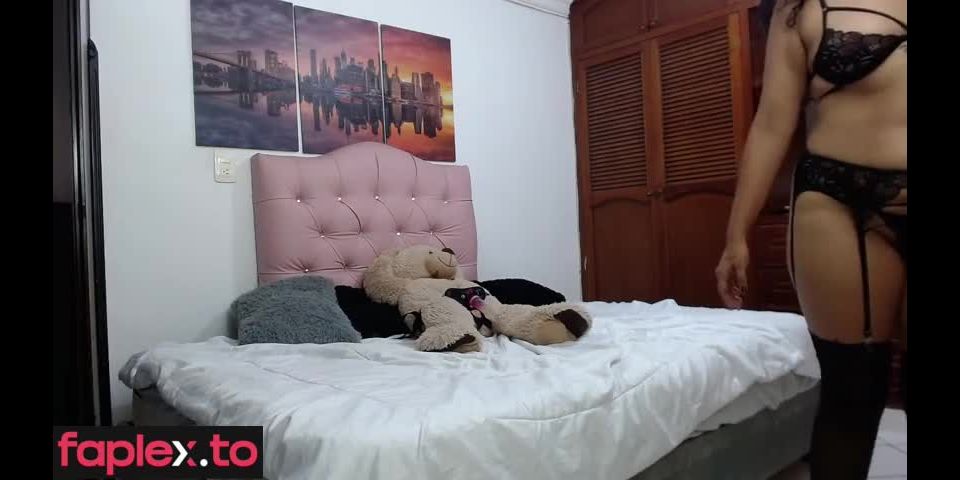 [GetFreeDays.com] cute brunette fucks her teddy bear in her room. Porn Stream February 2023