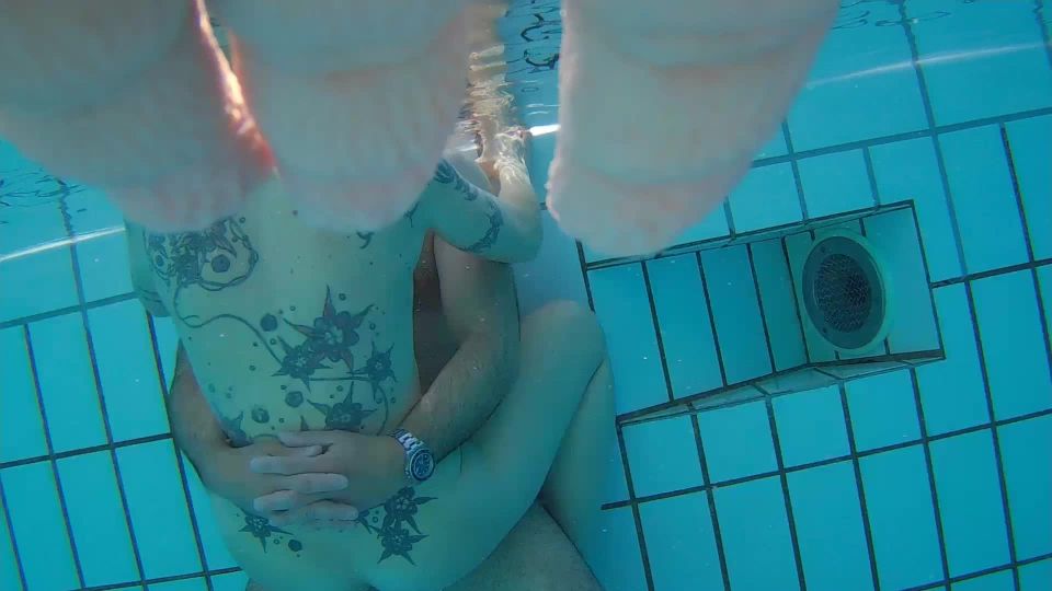 online xxx clip 23 Underwater voyeur in sauna pool 5 - spacentrehiddencamera - voyeur 