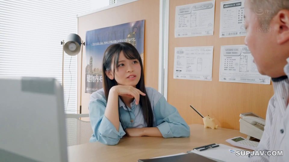 Reducing Mosaic ROYD-230 家賃はおま○こでいいよね！？無防備すぎる家出少女と突然のえちえち同棲生活！？朝から晩まで甘あま騎乗位でどっぷり搾ってくる制服痴娘が居座った 杏ここ