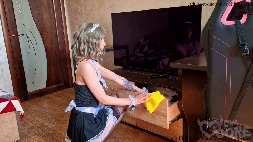 Maid Used The MistressS Toys To Please Herself 1080p