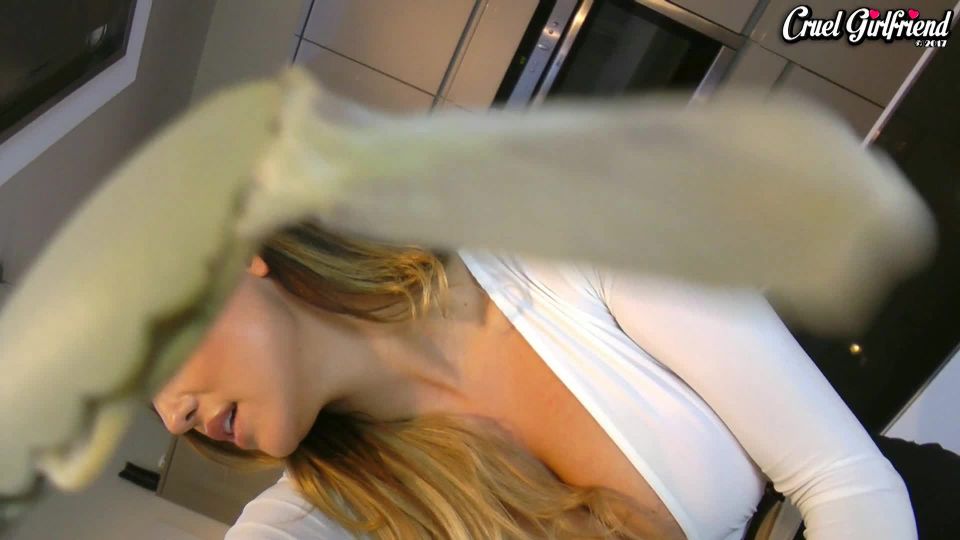 online clip para adultos 31 mujeres rostros porno femdom  Cruel Novia Danni Ill Vacia Sus Cargas en Tu Cara  femdom