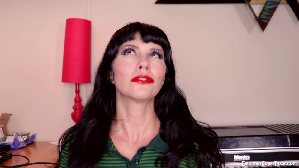 Daphney Rose - Nerdy chica transformada en mujer maravilla completamente crecida - FullHD 1080P