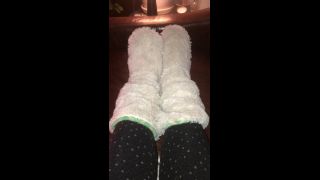 Beneathmytoes () - fuzzy slippers 16-10-2019