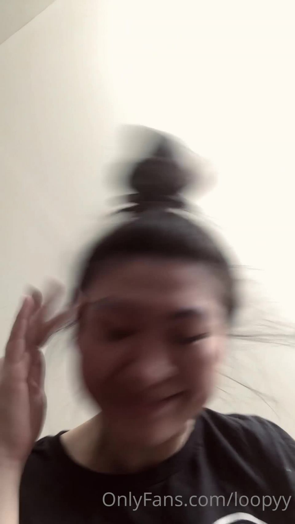 Lucy - loopyy () Loopyy - es así como se tik tok 12-10-2020