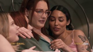 Vanessa sky, coco lovelock, siri dahl, scarlet skies - spooked at the slumber party - Lesbian