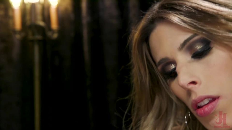 Casey Kisses - La chica de papá: Casey Kisses se somete a...