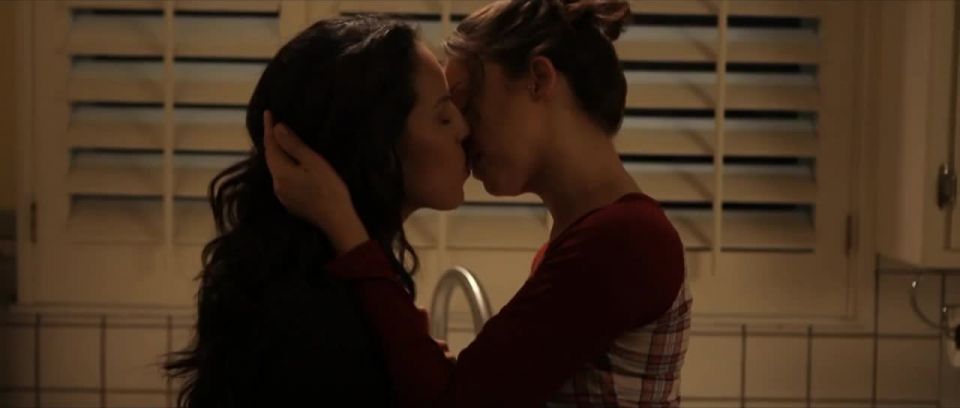 Ashley Watkins, Erika Flores - Beside Her (2012) HD 720p - [Celebrity porn]