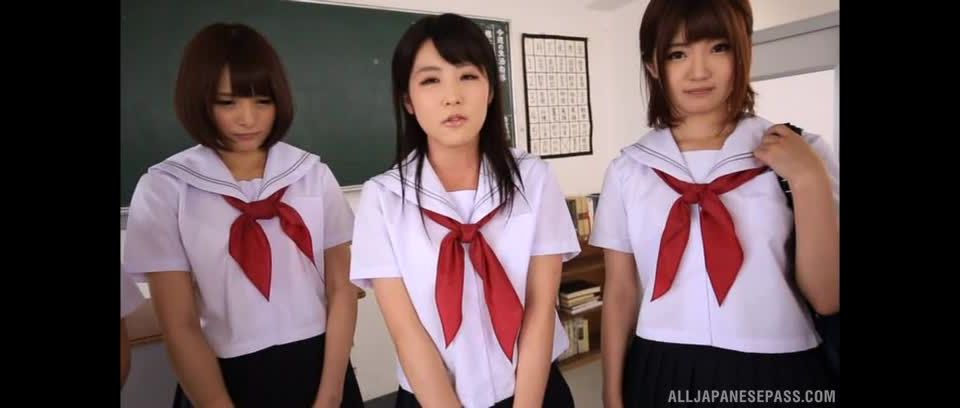 Awesome Superb Japanese schoolgirl group fuck with four beauties Video Online teen Japanese AV Model