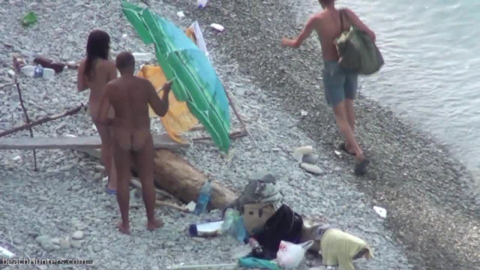 clip 31 Voyeur sex in public places beach on voyeur 