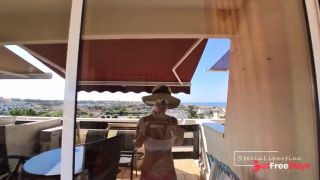 [GetFreeDays.com] Stellalibertine se caresse au soleil et rentre Baiser son ami vue sur mer France Adult Stream June 2023