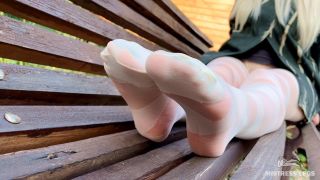 xxx video clip 35 Mistress Legs - Enjoy Seductive Nylon Feet On A Bench In White Patterned Pantyhose 4K - UltraHD 2160p | fetish | pov foot fetish 2018