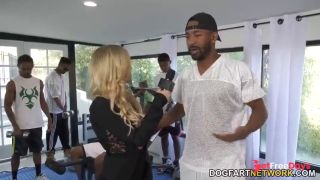 Sexy Sportscaster Kali is Touring Bbcus Brand New Training Facility