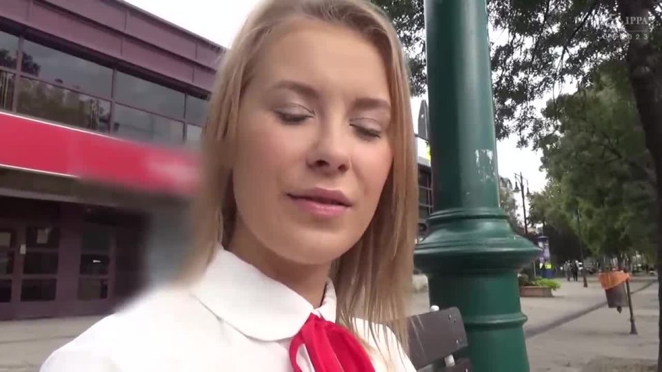HUSR-190 A Beautiful Blonde Girl And A Japanese Who Look Good In Uniforms Found In Eastern Europe Have Sex - White Actress
