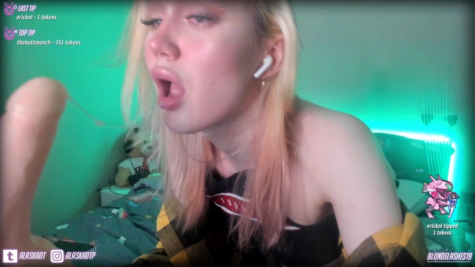 Watch Free Porno Online – Shemale Webcams Video for October 10, 2018 – 03  | shemales | shemale porn 