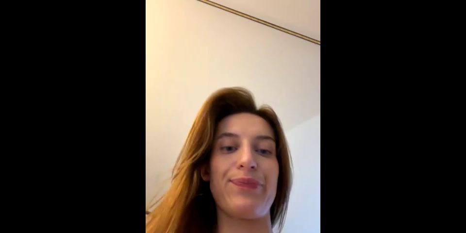 Hardcore porno Esposa esposa - Frenchy Y Bruce - MILF consigue Creampied En DP Gangbang