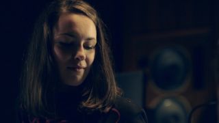 Victoria Schulz - Electric Girl (2019) HD 1080p!!!