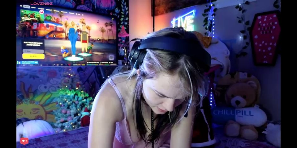 Aleavi Stars en su exclusivo vídeo XXX Alea_vi exclusiva