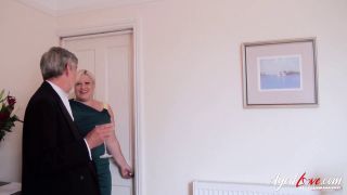 6216 Busty Mature Providing Nasty Blowjob