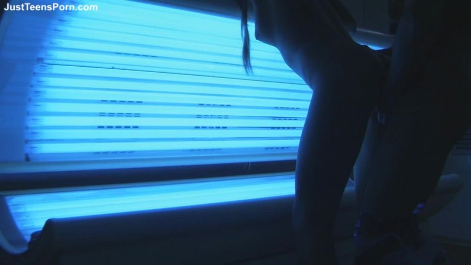 Nikol ruso adolescente sexo en Solarius - ruso