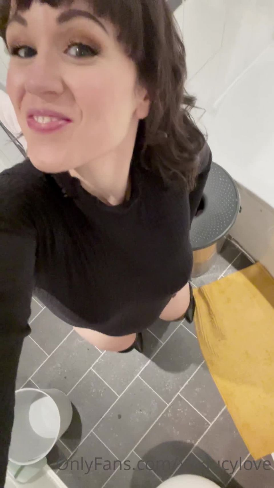 Esposa caliente Lucy - xxxlucylove () Xxxlucylove 23-11-2021