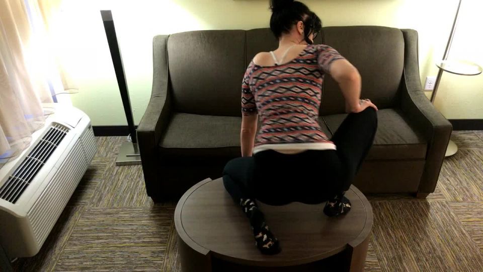 adult clip 33 amateur teen TheJennaKitten – Cute Girl Farting on Hotel Table, fetish on tattoo