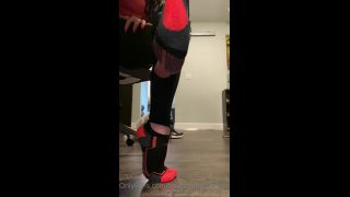 beautyandherfeetz  red hot and veiny post workout sock removal even - beautyandherfeetz - feet porn 