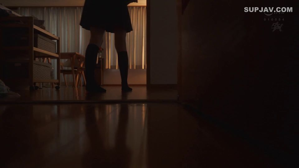 ReducingMosaic DASS-574 男嫌いなスレンダー美乳の連れ子に媚薬を●ませて一週間。子宮が疼き、理性を失った娘は、嫌がりながらも俺の巨根を求めるようになった。 東條なつ