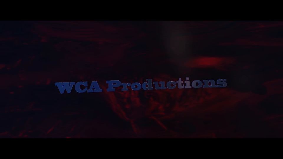 Mientras el esposo tomaba una ducha, la esposa se fue a tener sexo con (teen) Helena Precio