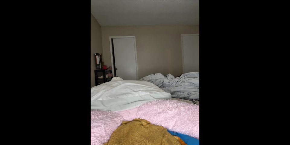 fetiche estrellas outlust en un trío húmedo y salvaje follando show video