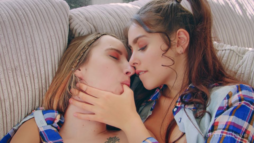 Alissa Foxy, Olivia Sparkle, Trixxxie Fox - Naughty Suspense.