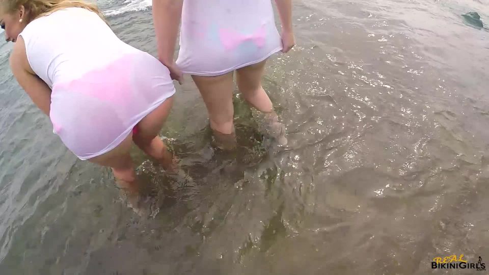 Busty Duo Wet T-Shirts Nudism