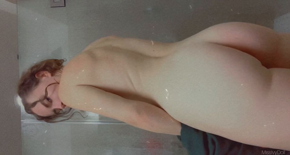 Miss Ivy Doll - Club de fans VIP - Lo mejor de abril - Escogidos a mano Imbécil - Instrucción fuera - Orgasmo arruinado