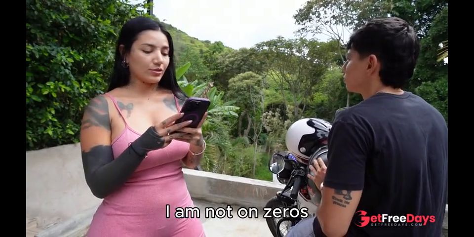 I pay for my Uber ride by fucking the driver and tasting his huge cock - LA ROLA