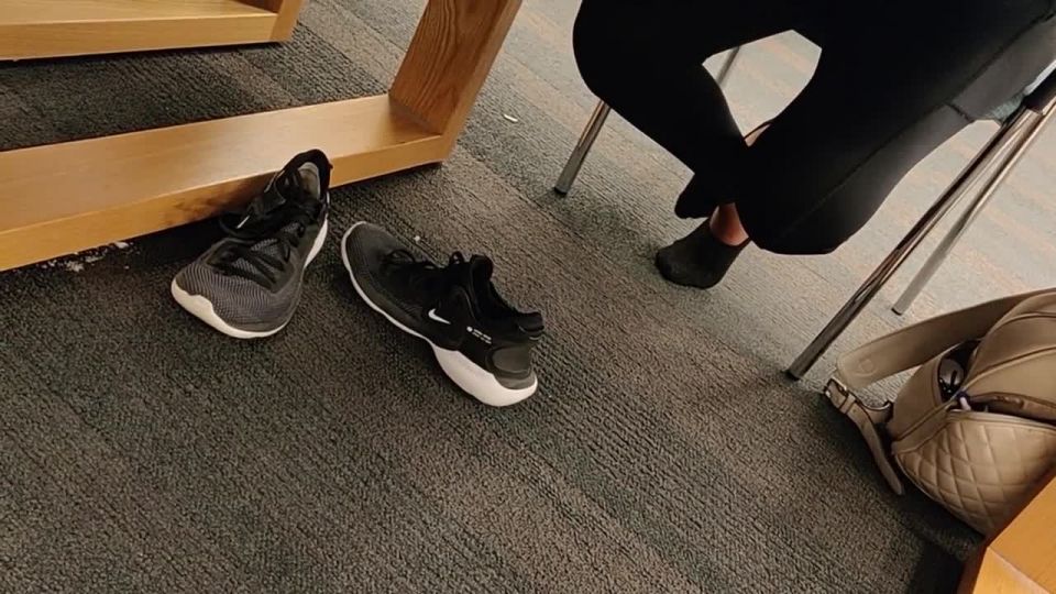 Black socks and nikes!?