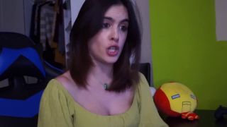 El PUSSY 10  Las ENORMES TETAS De MIAKHALIFA  Un Nuevo SATISFAYER CHINO 720p